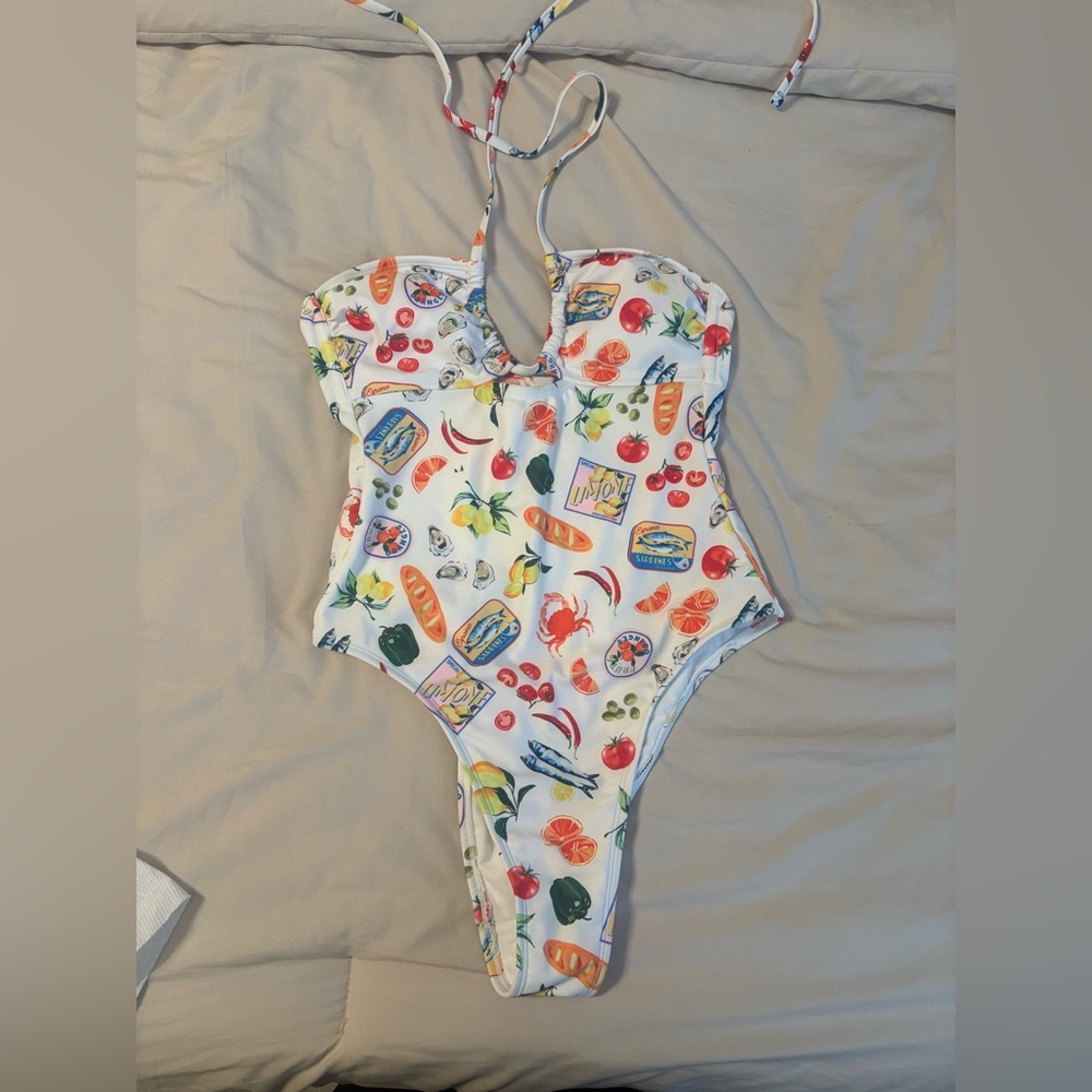 No Boundaries Italian Summer Sardine Print One Piece Swimsuit Size 4/6 - Picture 7 of 7